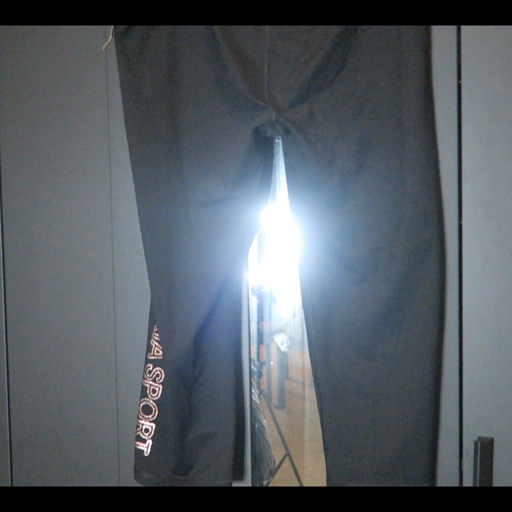 Victoria Sport workout pants (Brand New!!!) - Picture 4 of 8